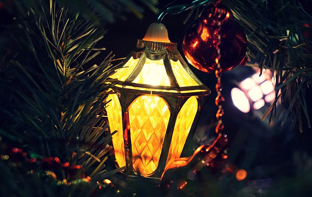 Free Christmas lamp image, public domain decoration CC0 photo.