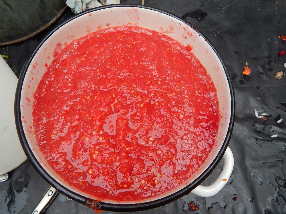 Free red tomato sauce image, public domain food CC0 photo.