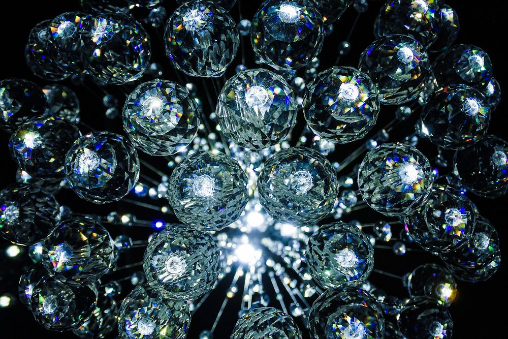 Crstal lighting chandelier close up photo, free public domain CC0 image.