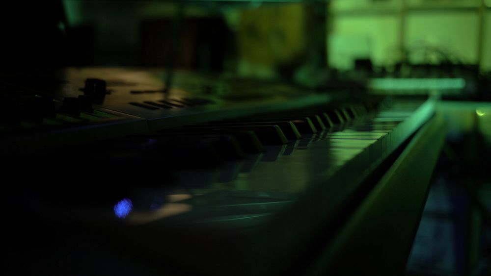 Free keyboard image, public domain musical instrument CC0 photo.