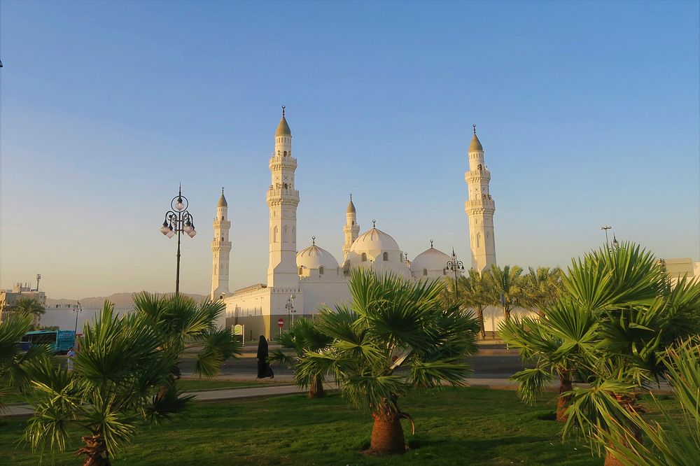 Free Masjid Nebi image, public domain religion CC0 photo.