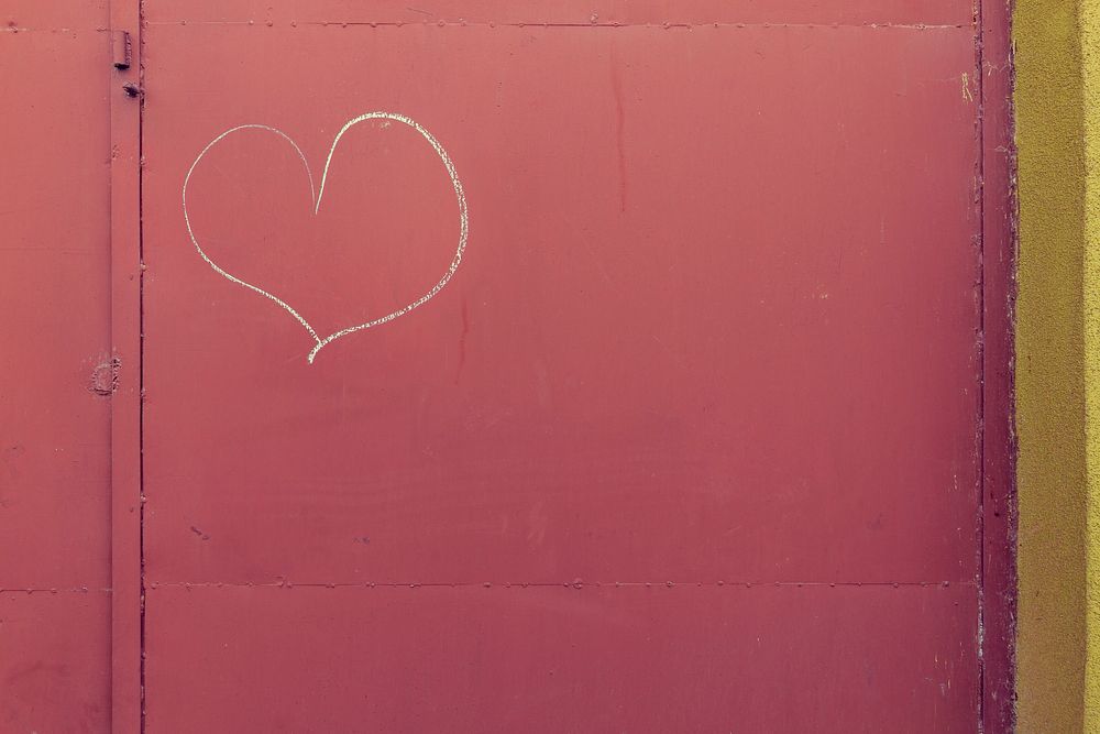 Love symbol, heart, valentine photo, free public domain CC0 image.