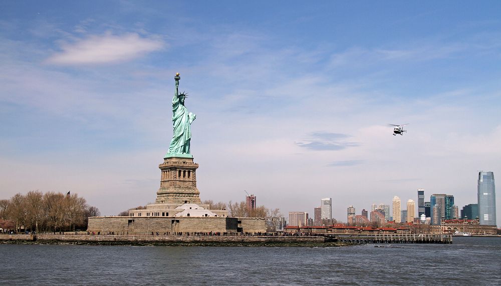 Free Statue of Liberty image, public domain CC0 photo.