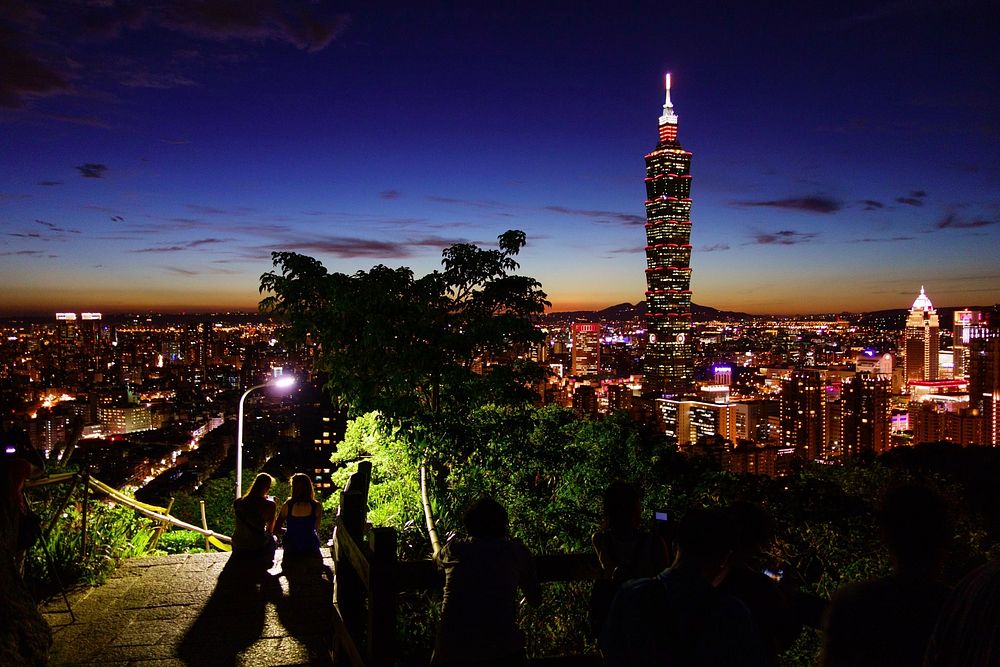 Free Taipei 101 at night image, public domain Taiwan CC0 photo.