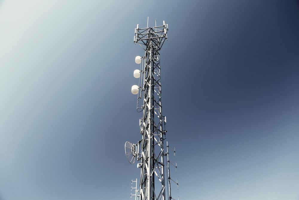 Free telecommunications tower image, public domain antenna CC0 photo.