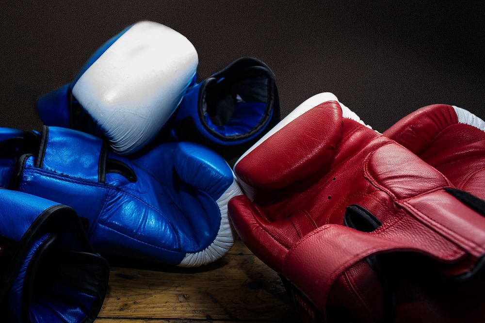 Boxing gloves close up, free public domain CC0 photo