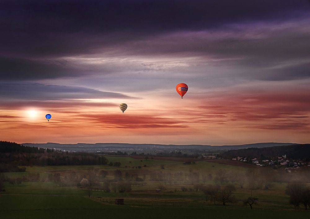 Free hot air balloon at dawn image, public domain travel CC0 photo.