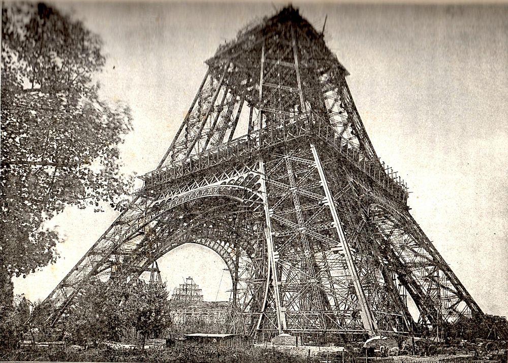Free Eiffel Tower public domain CC0 photo.