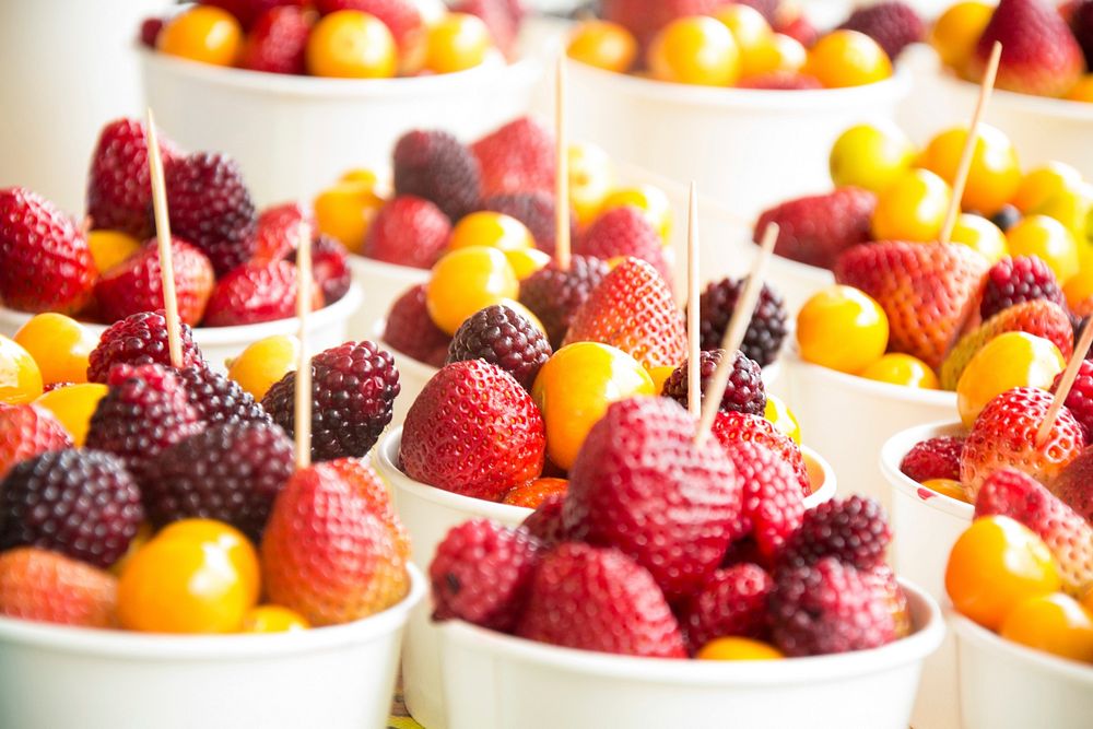 Free berries images, public domain fruit CC0 photo.