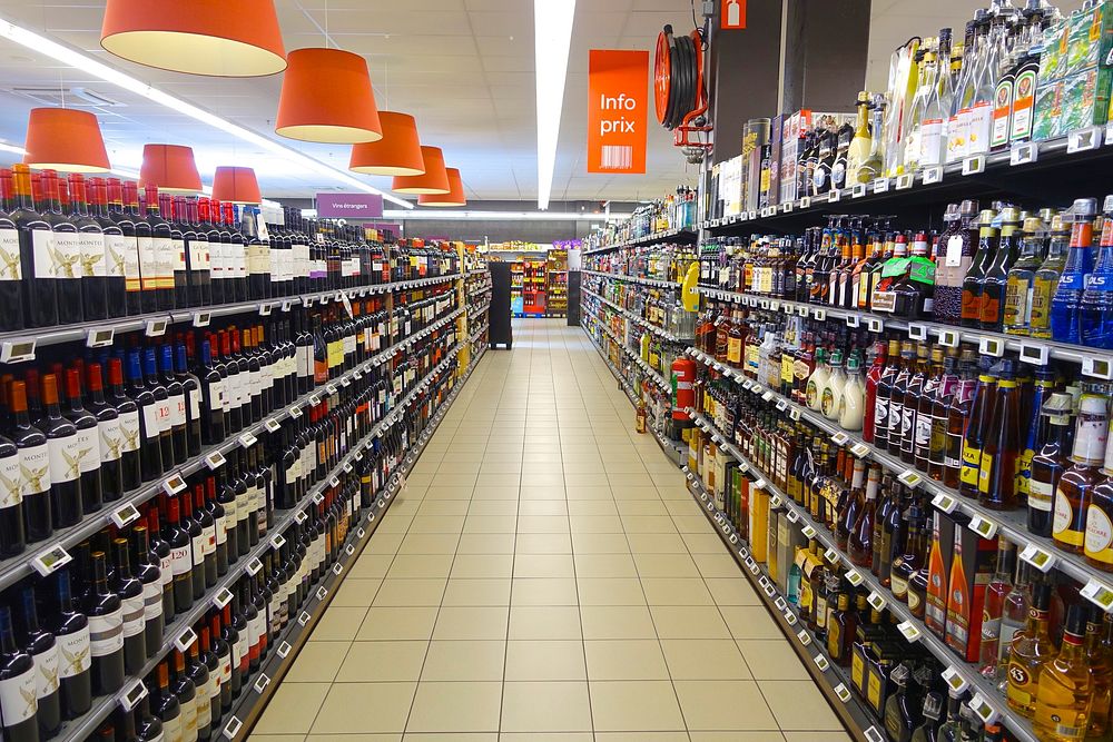 Free liquor aisle in supermarket public domain CC0 photo.