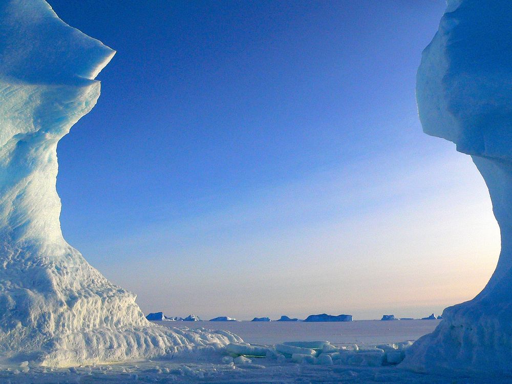 Icebergs, free public domain CC0 photo