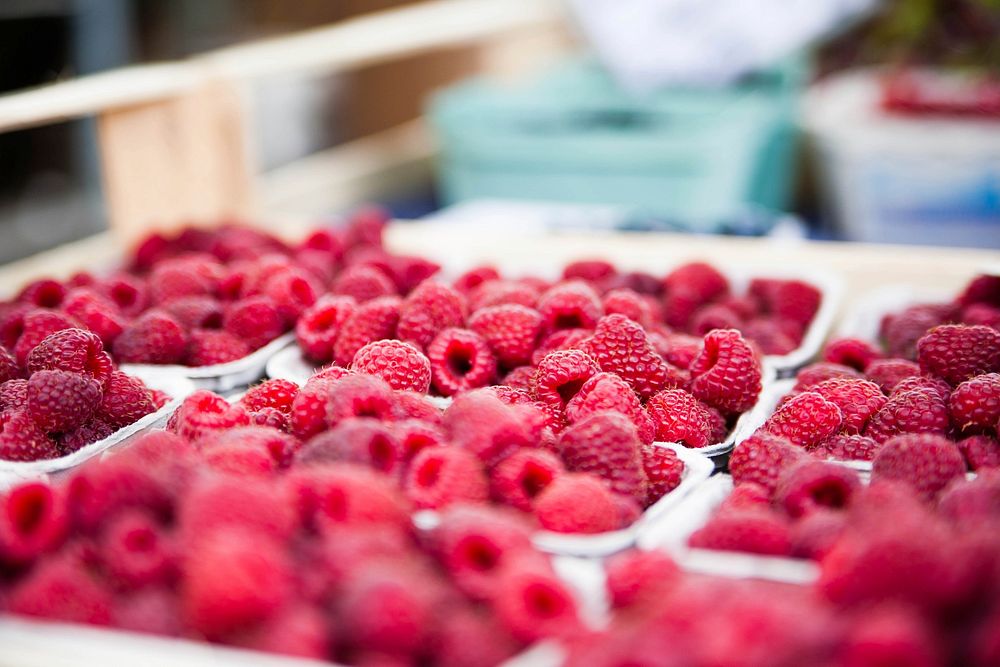Free raspberries images, public domain fruit CC0 photo.