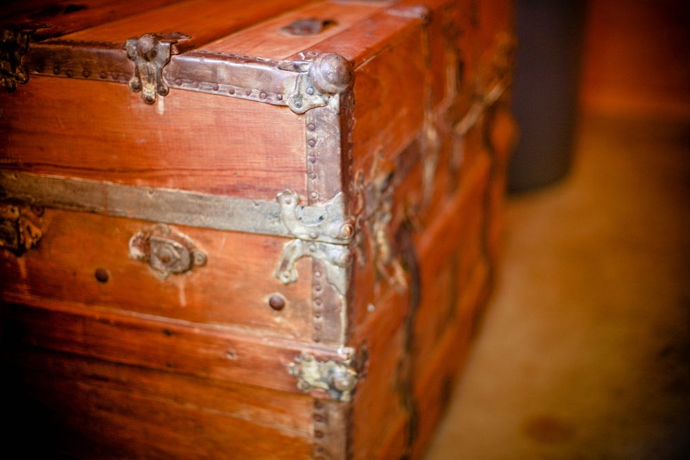 Antique wooden box furniture, free public domain CC0 photo