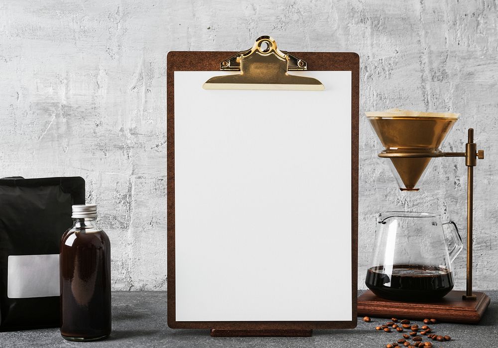 Blank paper on clipboard, coffee shop decoration