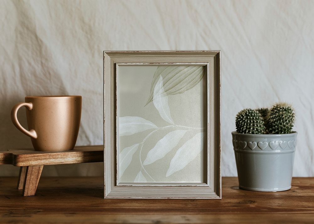 Aesthetic leaf artwork in frame, home decor