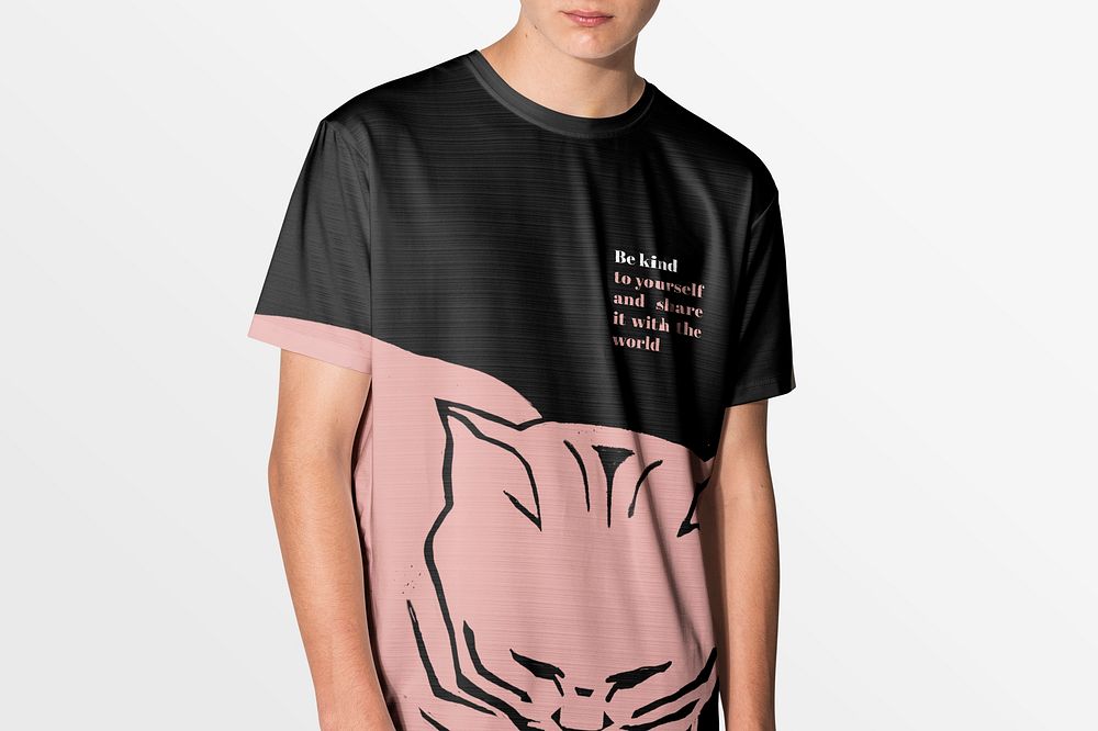Cat print t-shirt mockup, men&rsquo;s fashion in black psd