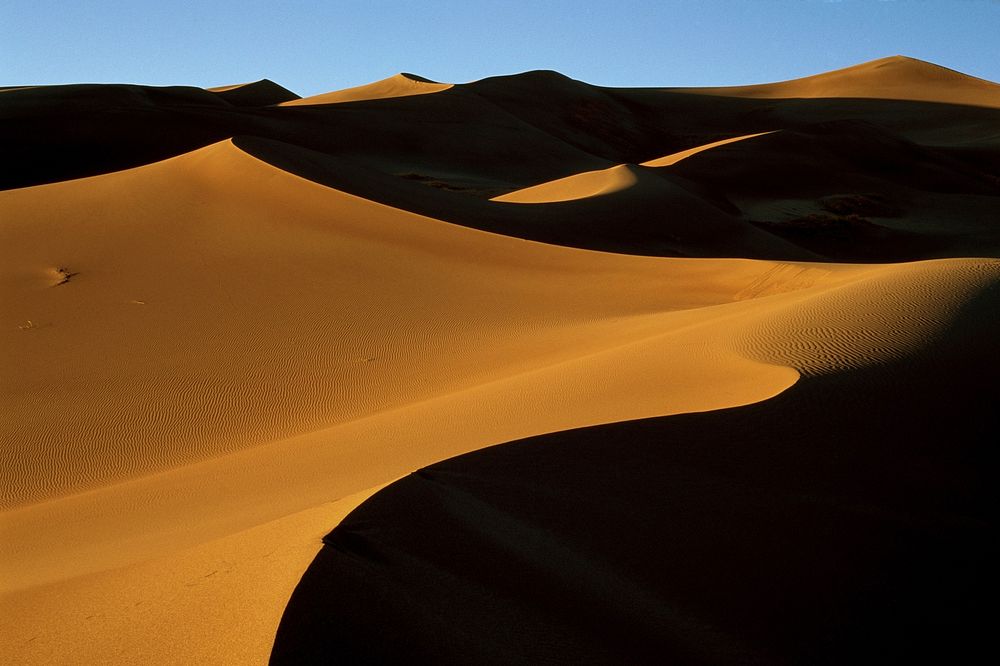 Free desert image, public domain landscape CC0 photo.