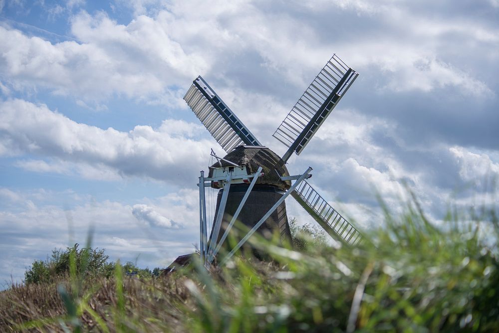 Free windmill image, public domain CC0 photo.