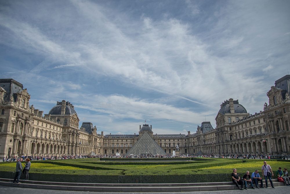 Louvre, Paris, architecture building photo, free public domain CC0 image.