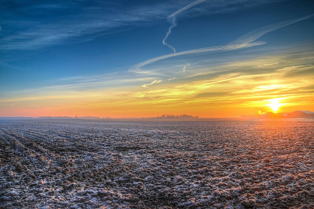 Snow melting during sunset, free public domain CC0 photo