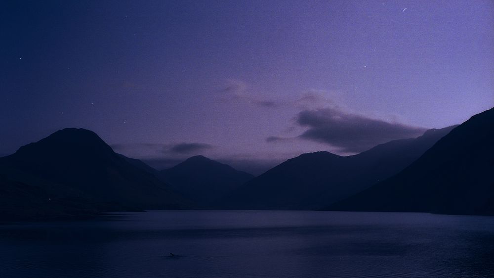 Purple nature desktop wallpaper, travel photo from the Wast Water lake in England