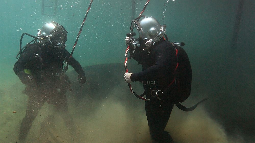 BORSTAR divers training in Panama City, Fla.