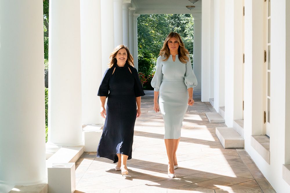 #USAxAUSFirst Lady Melania Trump walks with Mrs. Jenny Morrison, wife of Australian Prime Minister Scott Morrison Friday…