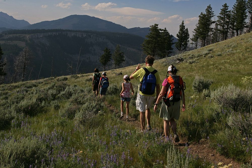 Hikers on Bunsen Peak Trail by Jim Peaco. Original public domain image from Flickr