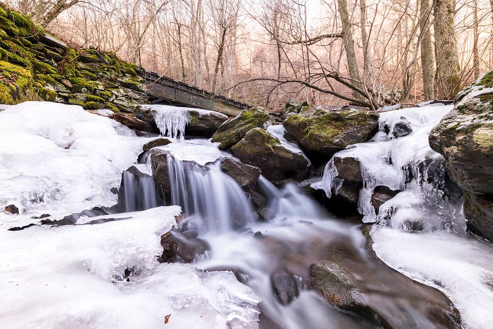 Icy Rose River Falls, Virginia, USA. Free public domain CC0 photo.