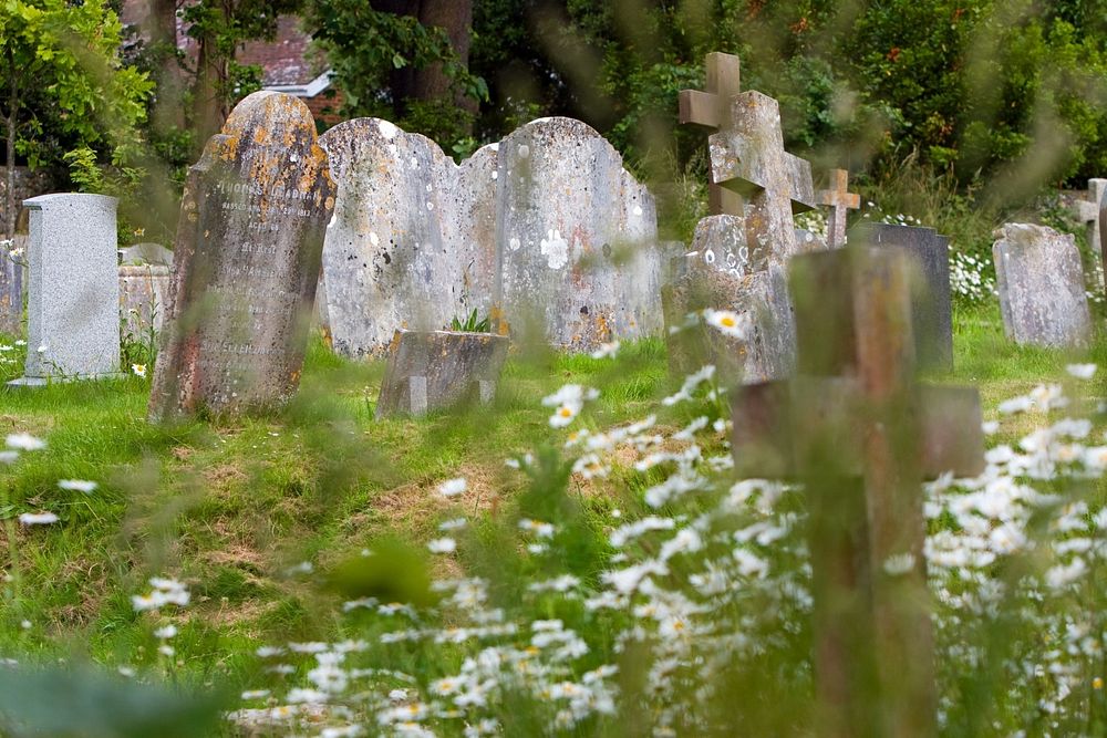 Tomb & cemetery. Free public domain CC0 image