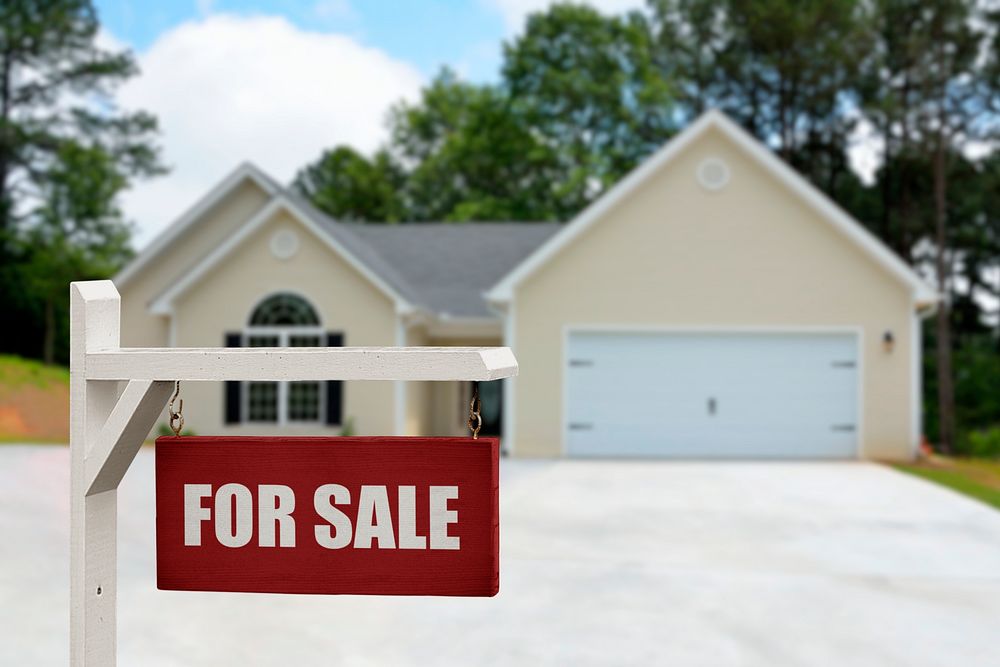 For sale sign, real estate housing advertisement