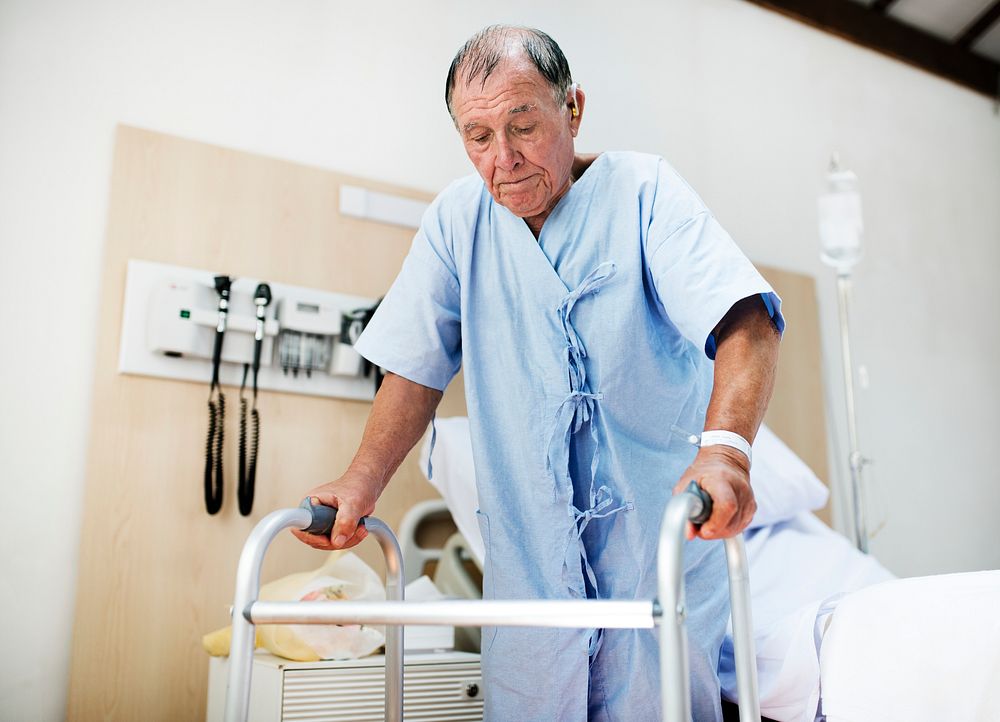 Sick Elderly Is Staying Hospital Premium Photo Rawpixel 8646