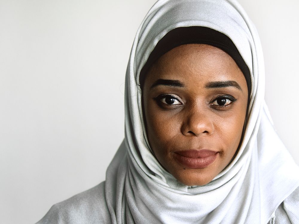 Muslim woman portrait looking at camera