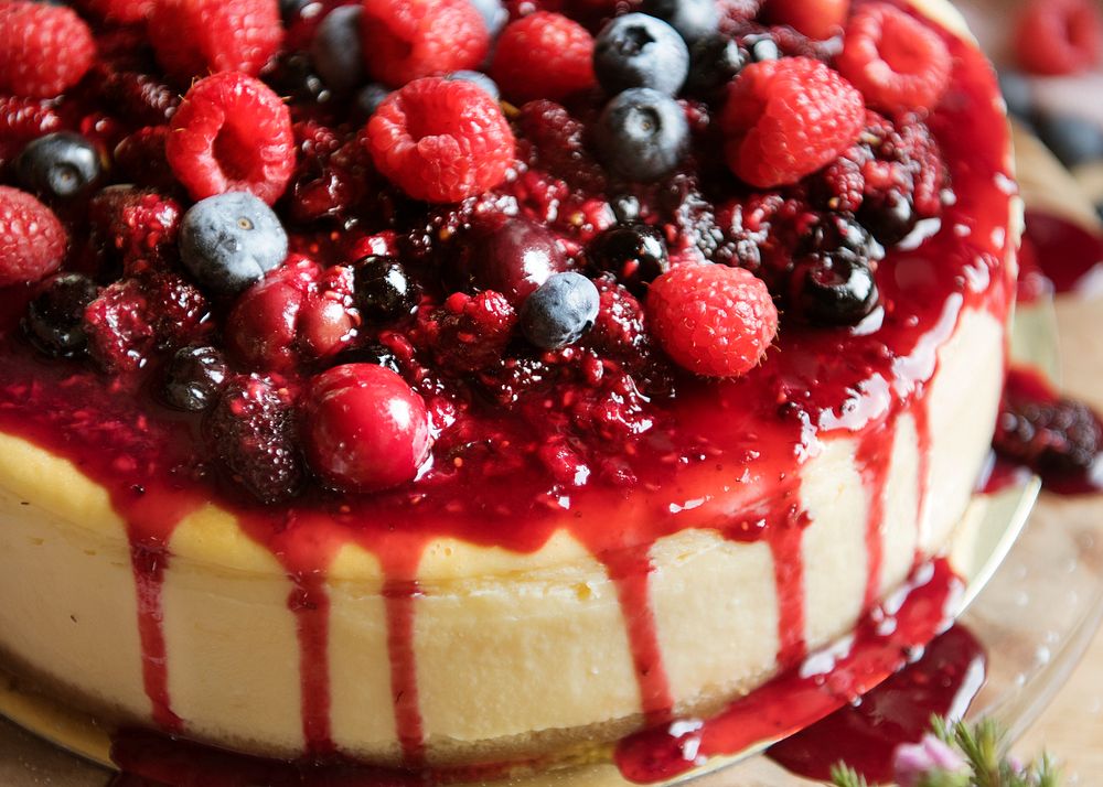 Fresh berry cheescake food photography | Premium Photo - rawpixel