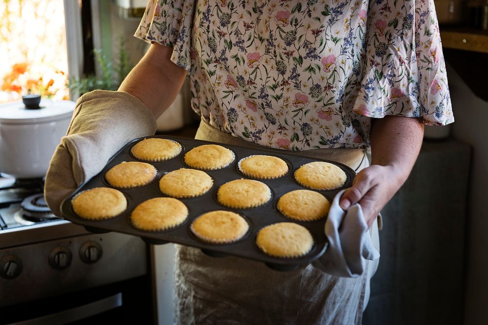 Freshly baked cupcakes food photography recipe idea