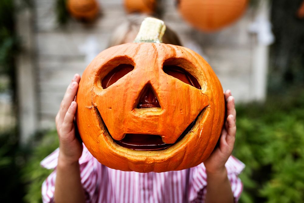 Young playful girl enjoying Halloween | Free Photo - rawpixel