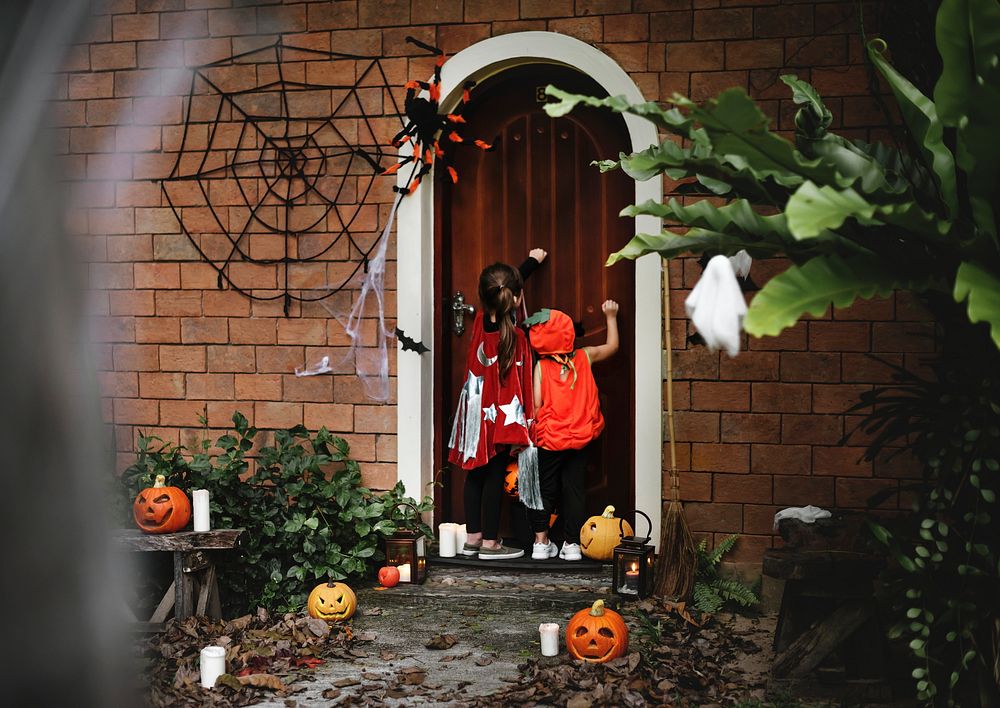 Little kids at a Halloween | Free Photo - rawpixel