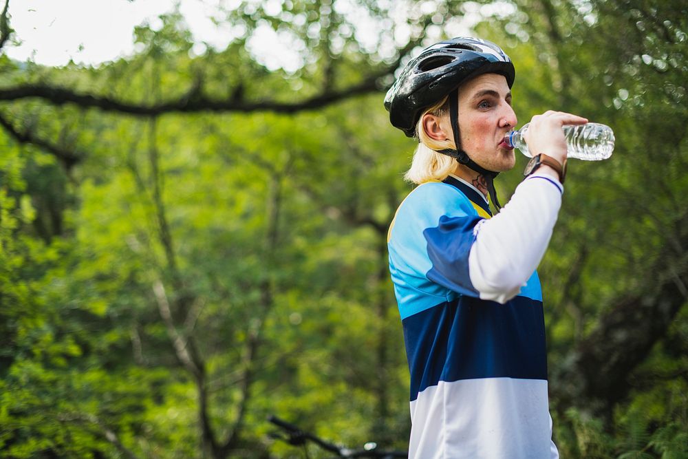 Cyclist drinking water from a bottle