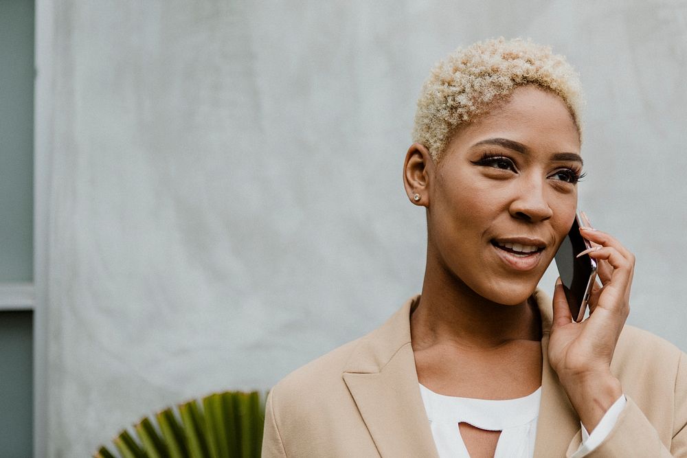 Black businesswoman speaking on the phone