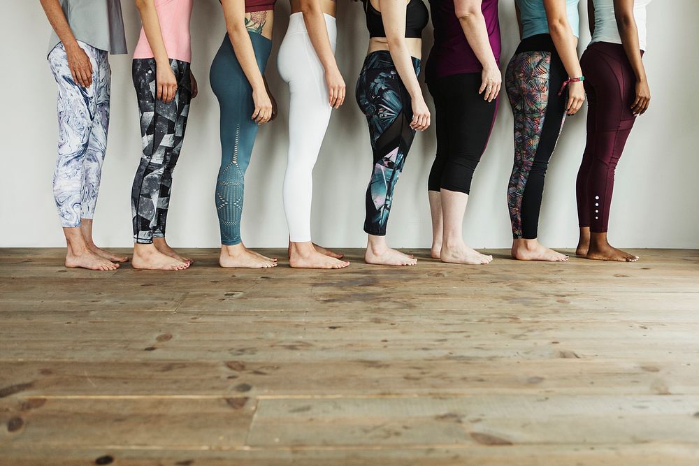 1,387 Barefoot Yoga Pants Royalty-Free Images, Stock Photos & Pictures