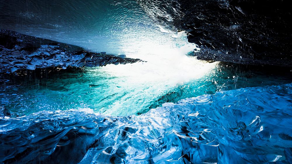 Beautiful Icelandic ice cave