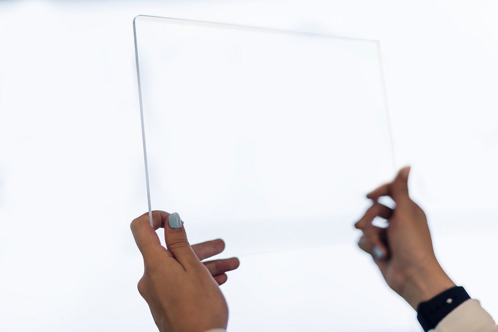 Transparent tablet mockup technology of the future psd