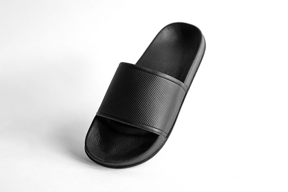 Black rubber flip flops slipper