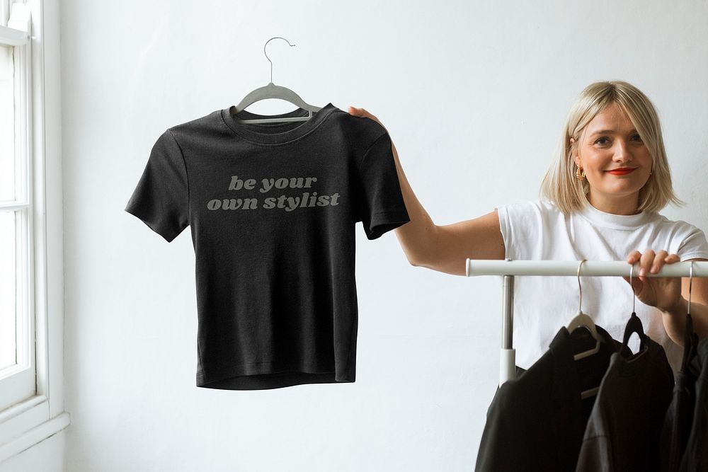 Women's t-shirt mockup, minimal fashion psd