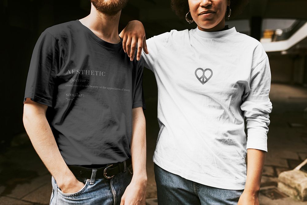 T-shirt mockup psd on two friends models 