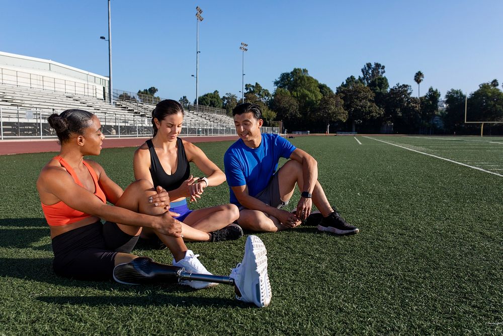 Athletes working out together 