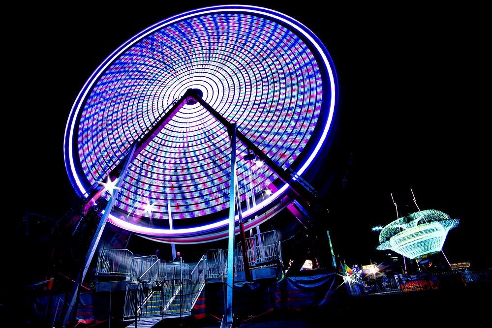 Long exposure scene of a ferris wheel