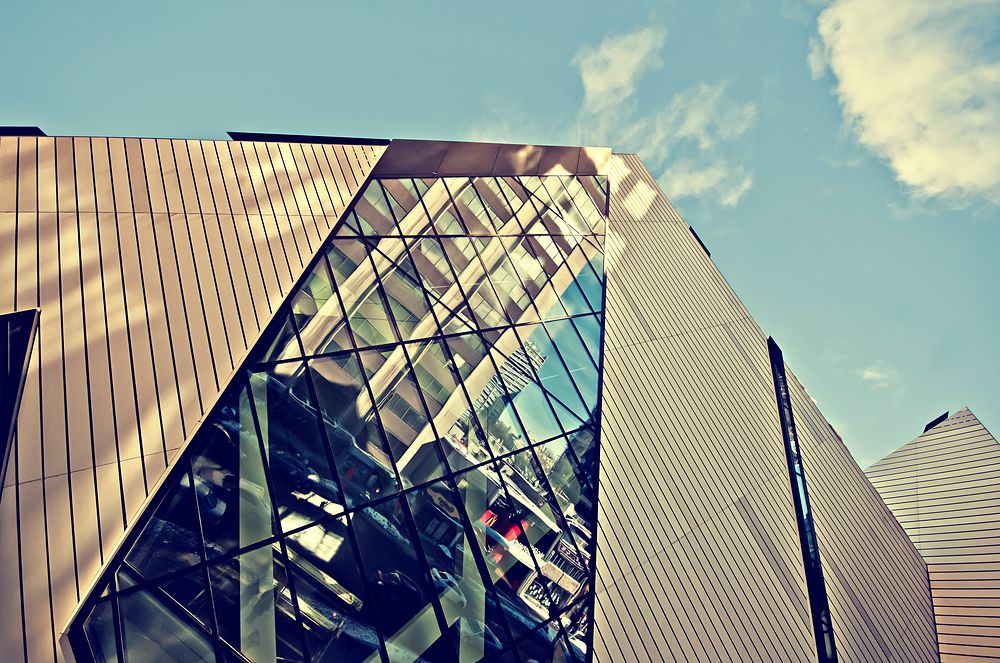 Royal Ontario Museum in Toronto, designed by Michael Lee-Chin Crystal