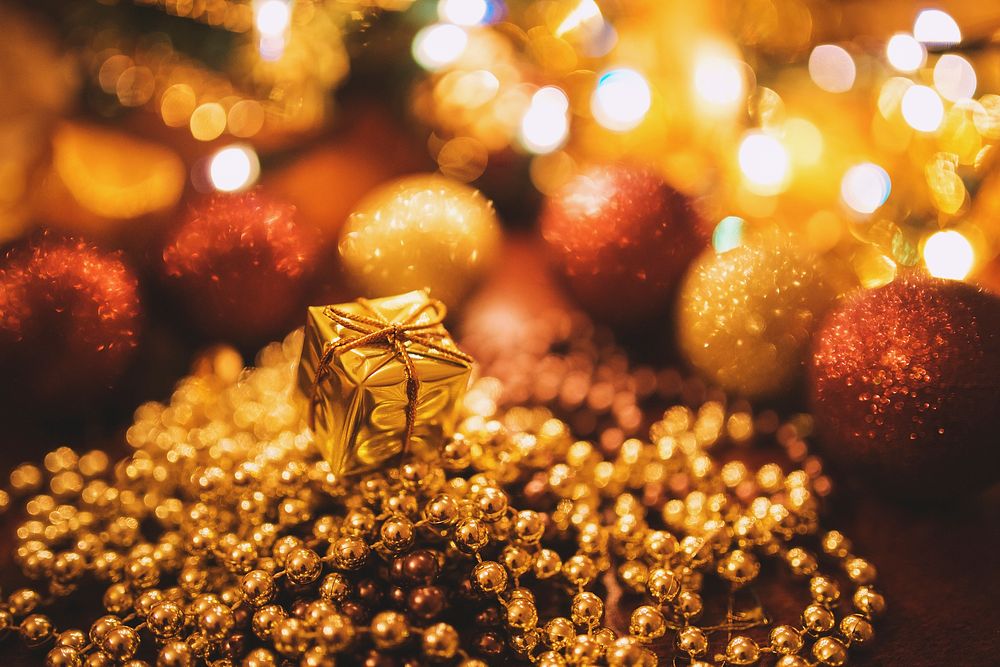 Golden Christmas decorations. Visit Kaboompics for more free images.