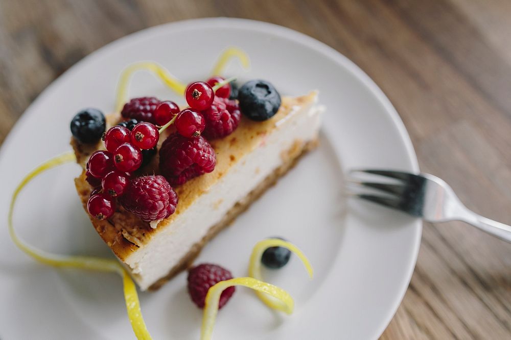 Cheesecake with berries. Visit Kaboompics for more free images.